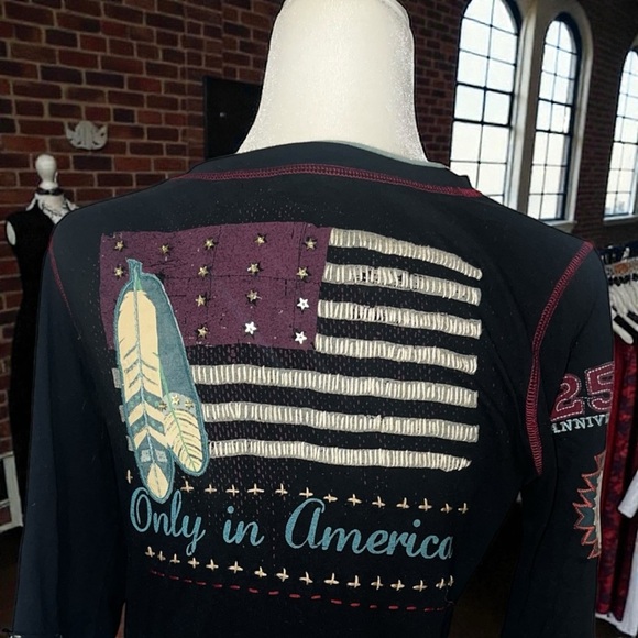 Double D Black Long Sleeve Graphic Top - Picture 9 of 14